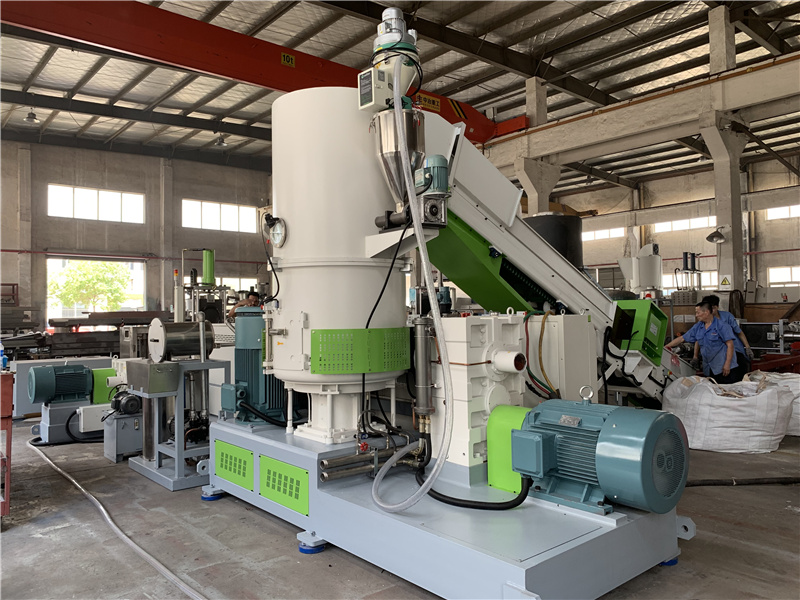 Plastic Recycling Machine